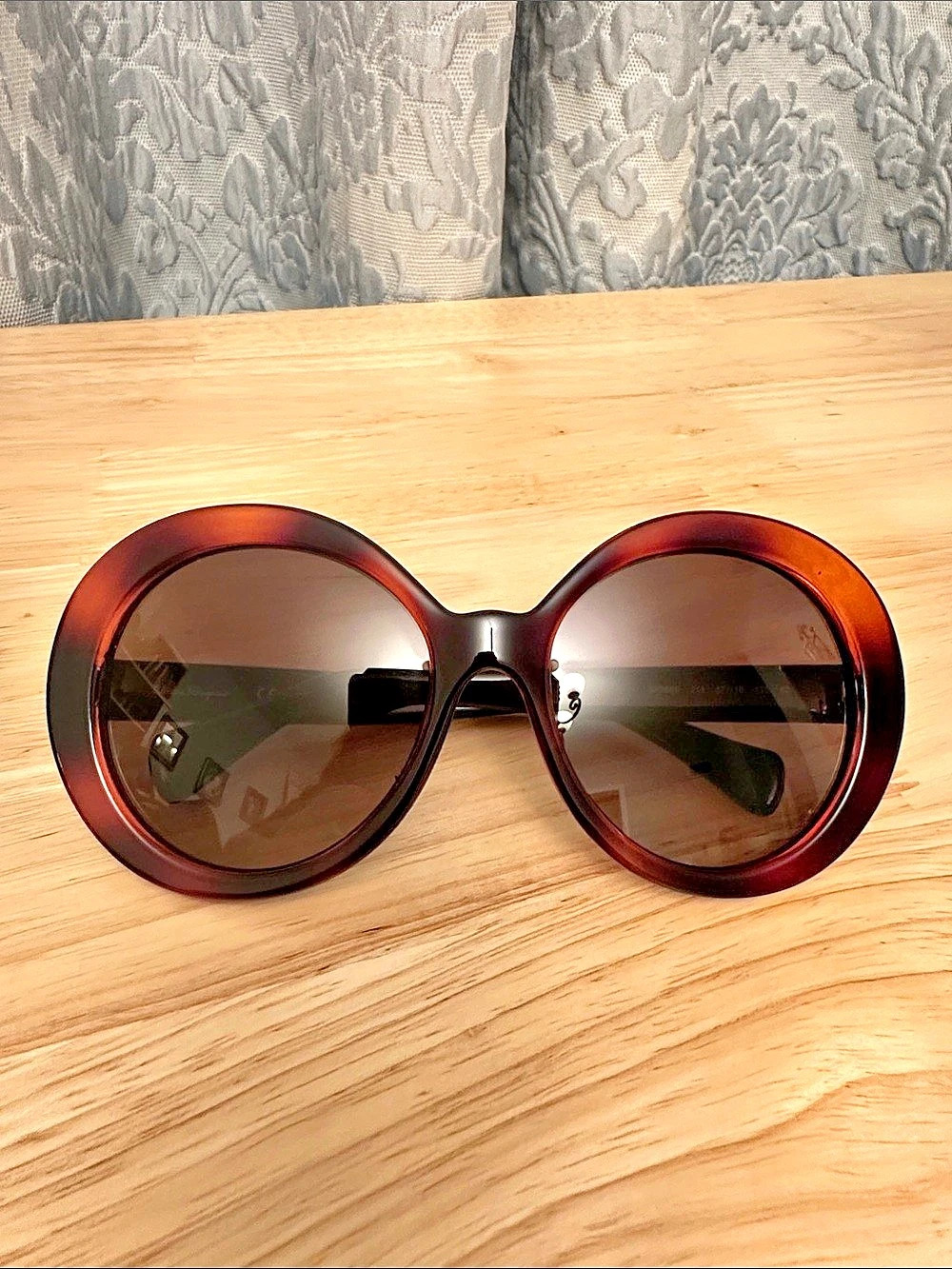Salvatore Ferragamo SF668S Oval Sunglasses Brown & Black